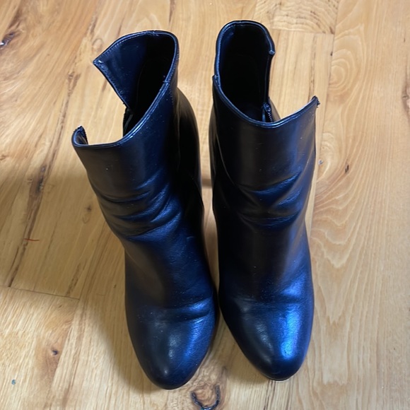 X2B Black Clear Heeled Bootie - Picture 3 of 4